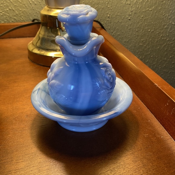 Vintage AVON bubble bath pitcher with dish - Picture 3 of 4